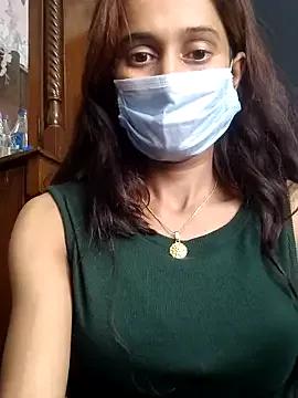 Saharaa webcams show profile image 