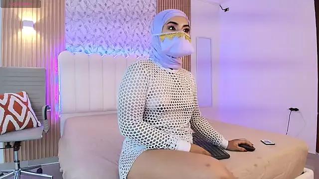 SaharaGoddess from StripChat is Freechat