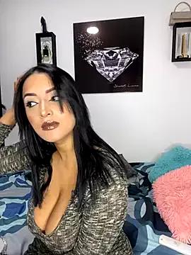 SaharQamar from StripChat