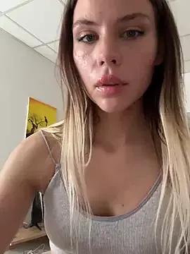 Photos of SakuPandora from StripChat is Freechat