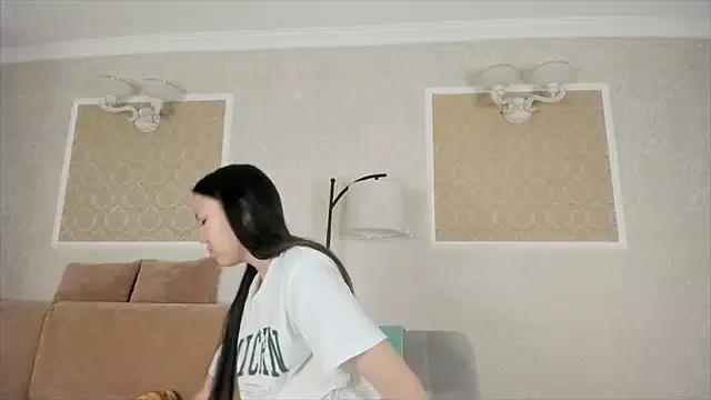 sakura_oki_doki from StripChat is Freechat