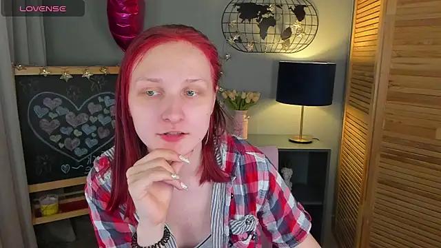 SallyFishery from StripChat