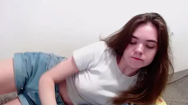 SallyMkn from StripChat