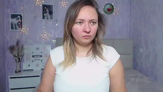 SallyVerda from StripChat