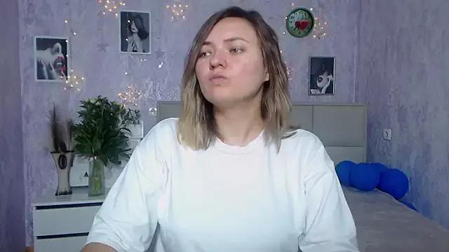 SallyVerda from StripChat