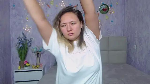 SallyVerda from StripChat