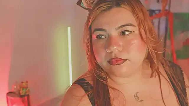 Samanta_Bigboos from StripChat