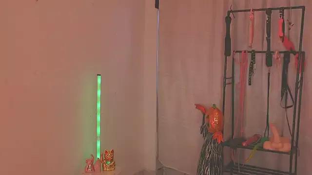 Samanta_Bigboos from StripChat