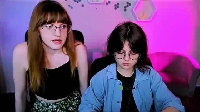 samanta_hotty from StripChat is Freechat