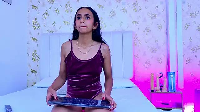 Samanta_Isel from StripChat