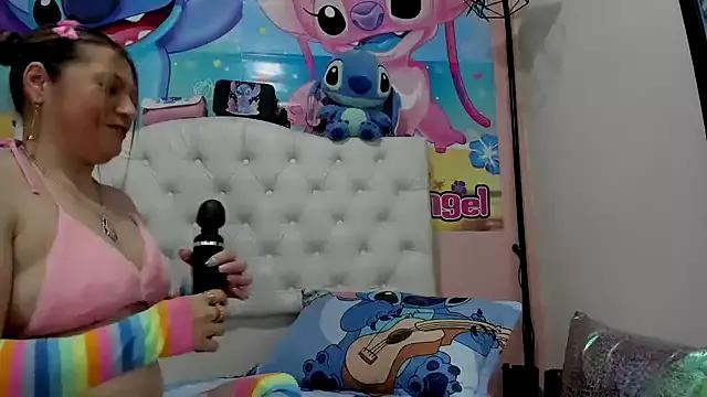 Samanta_SS from StripChat