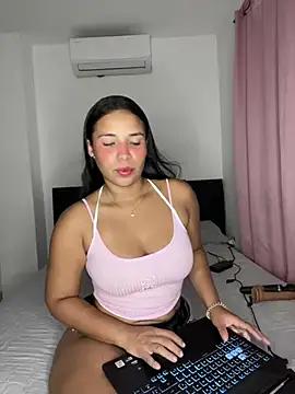Samantaa01 webcams show profile image 