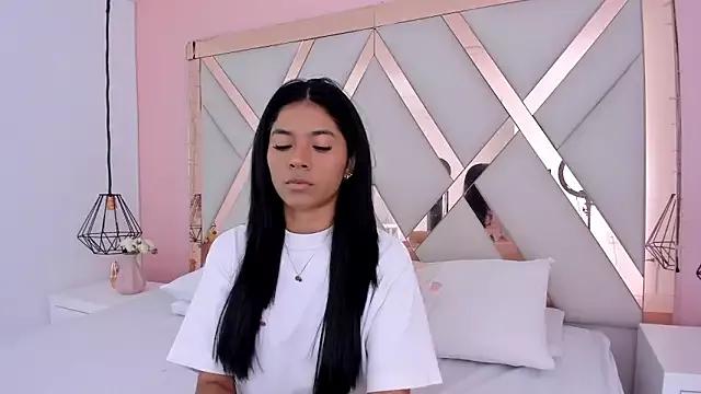 Samantaa_shy webcams show profile image 
