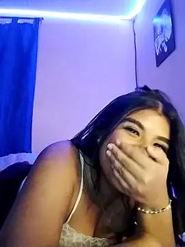 samantha-pettie from StripChat