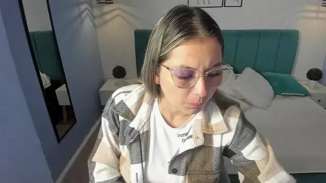 samantha__wilson from StripChat