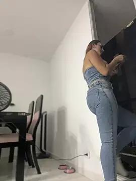 Samantha_bigboobs from StripChat