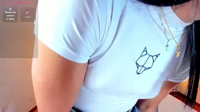 Samantha_Evans_18 from StripChat
