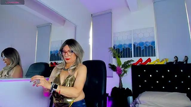 samantha_mature_ from StripChat