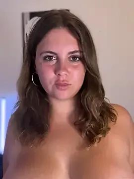 Samantha_official from StripChat