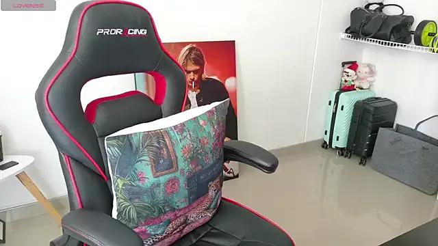 samantha_tattu from StripChat