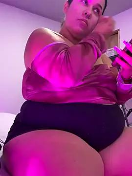 SamanthaDiamonds_ from StripChat is Freechat