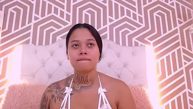 SamanthaHarvei webcams show profile image 