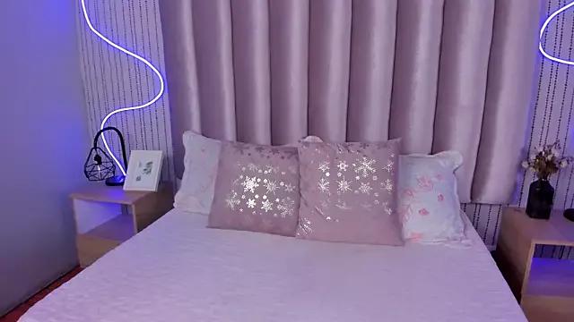 SamanthaPeachss from StripChat