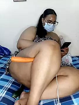 Samara-Bella from StripChat