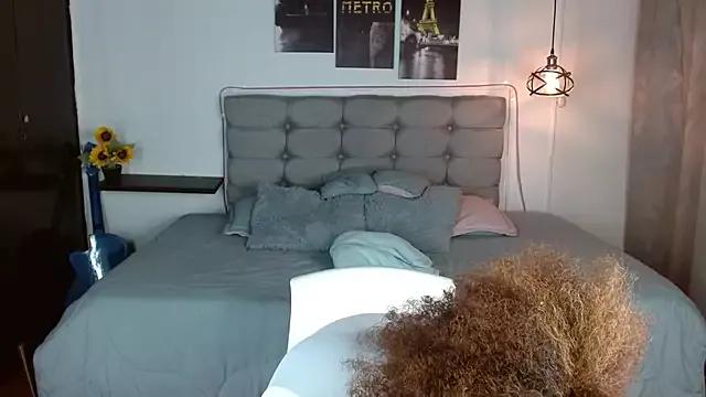 samara_roxx from StripChat is Freechat
