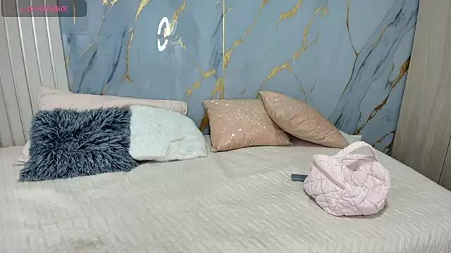 Samara_Smith04 from StripChat is Freechat