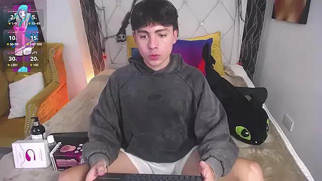 SamuFOXXX webcams show profile image 