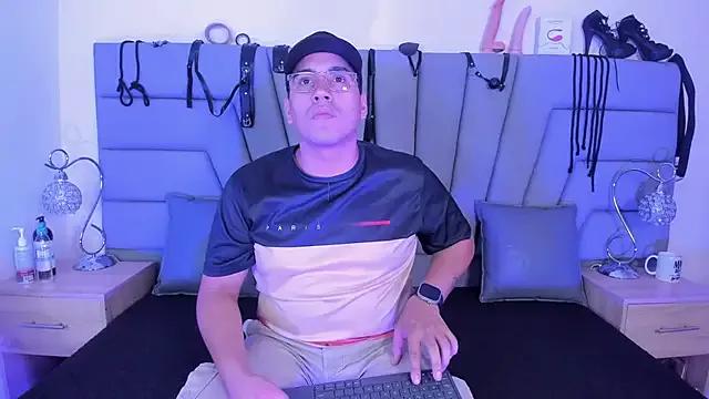 samy_carson_ from StripChat is Freechat