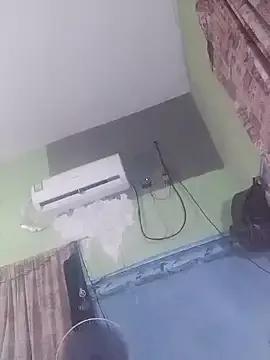 samyy_carrinton from StripChat is Freechat