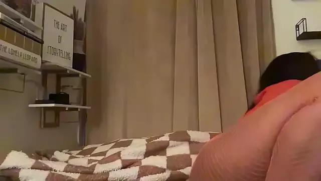 Sanaawest from StripChat
