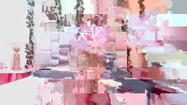 Sara17_ webcams show profile image 