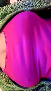 Sara69sexy from StripChat is Freechat