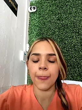 Sara__Secret from StripChat is Freechat