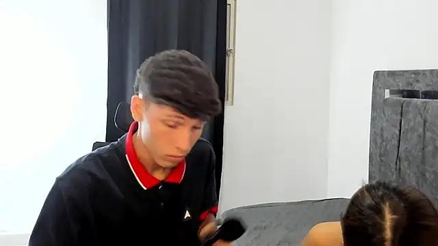 Sara_and_Alexis from StripChat
