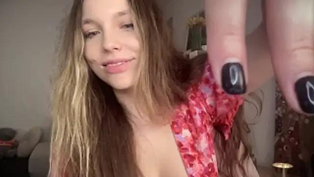 Sara_Browney from StripChat