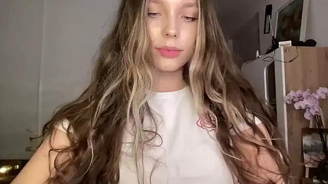 Sara_Browney from StripChat