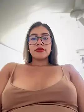 sara_calderon from StripChat