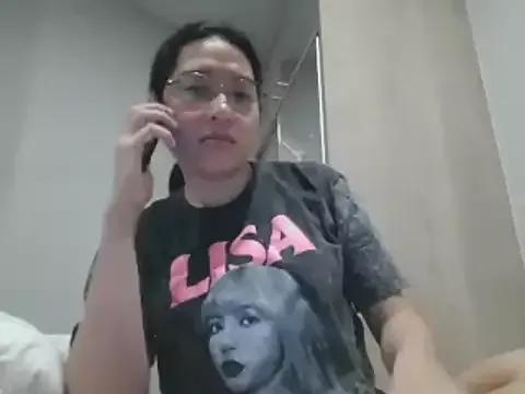sara_kimoo from StripChat