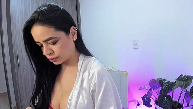 Sara_Leblanc from StripChat