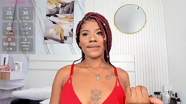 Sara_Lewwis from StripChat
