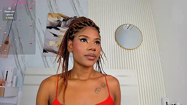 Sara_Lewwis from StripChat