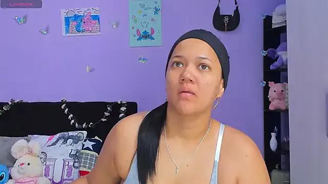 sara_mendez2 from StripChat is Freechat