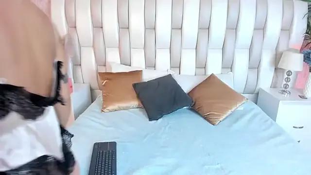 sara_ospina_ from StripChat is Freechat