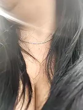 sara_pineros from StripChat