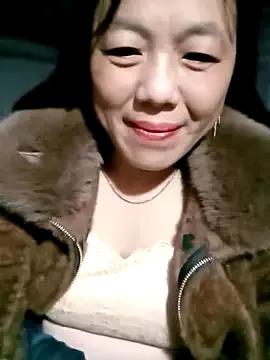 Sara_pusyy from StripChat is Freechat