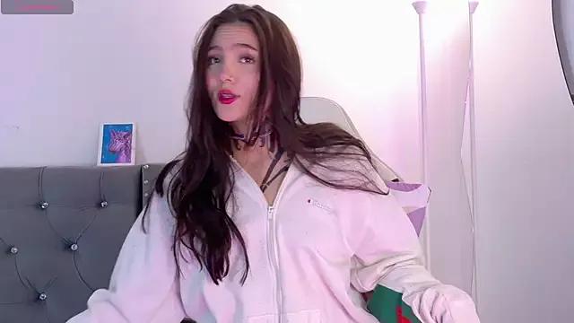 sara_queen10 from StripChat